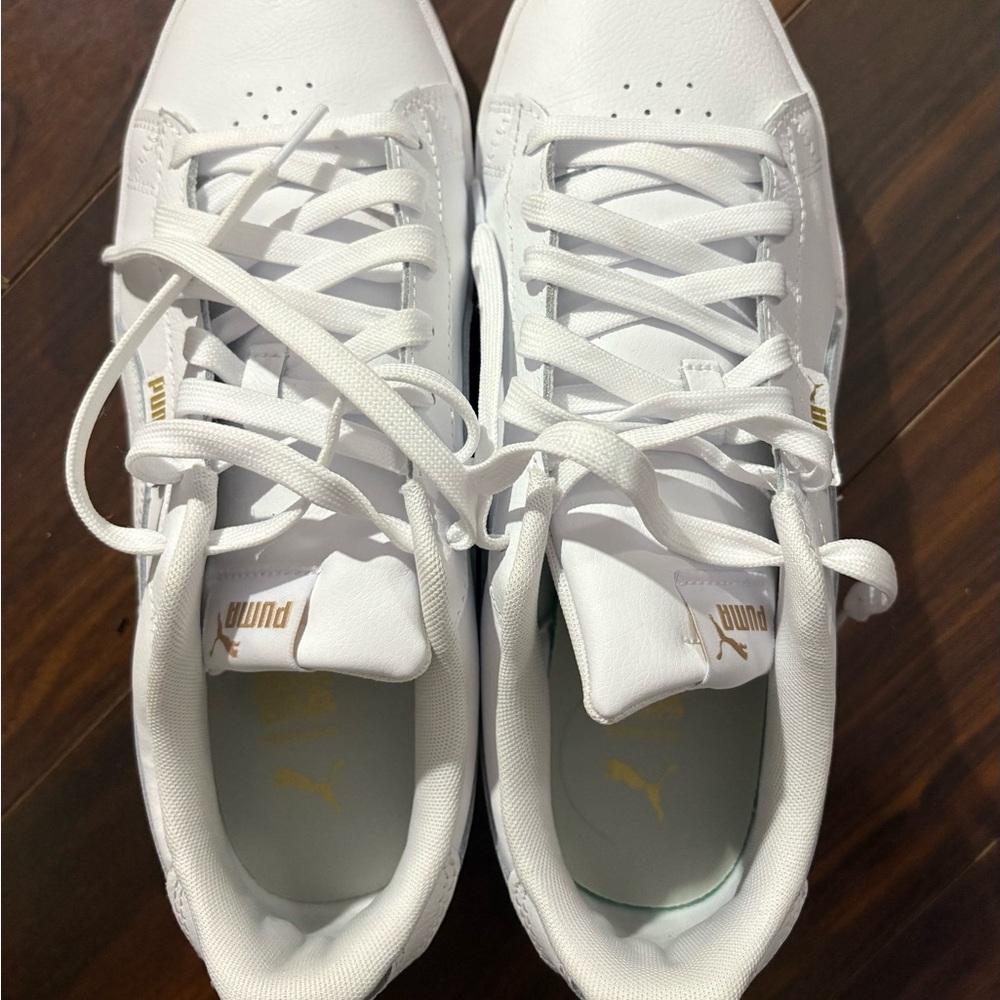 PUMA White Leather Sneakers Shoes Women’s Size 11 Gold Logo Casual Low Top - Picture 8 of 9